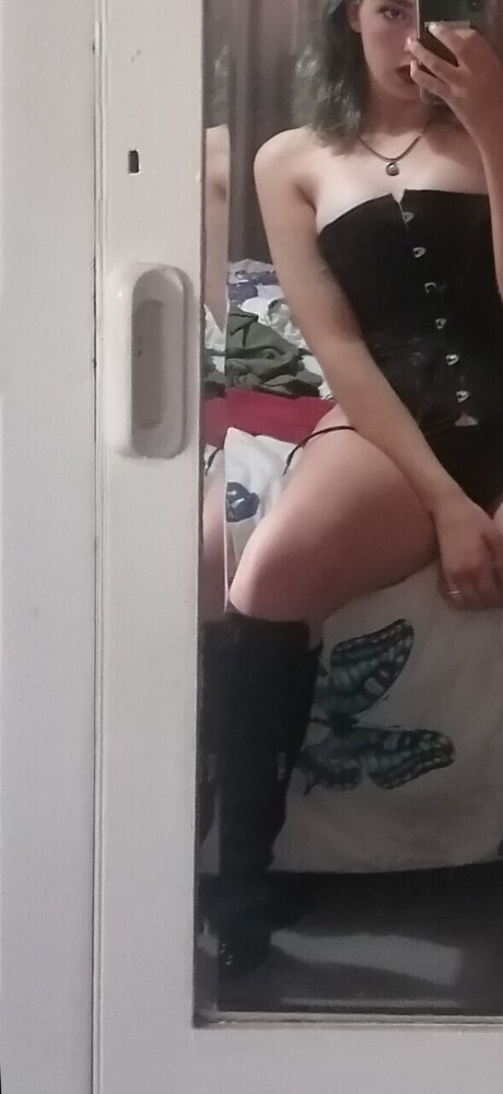 MissLucy pornostar nacktheit bilder