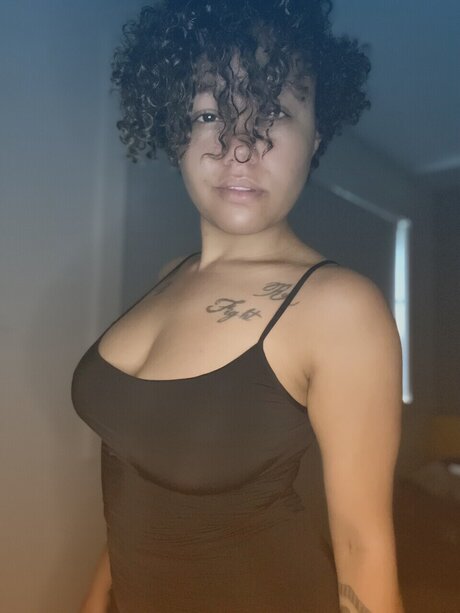 Adalia erotische pornostar foto