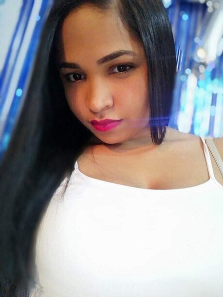 Lucerito Daza erwachsene freie bilder