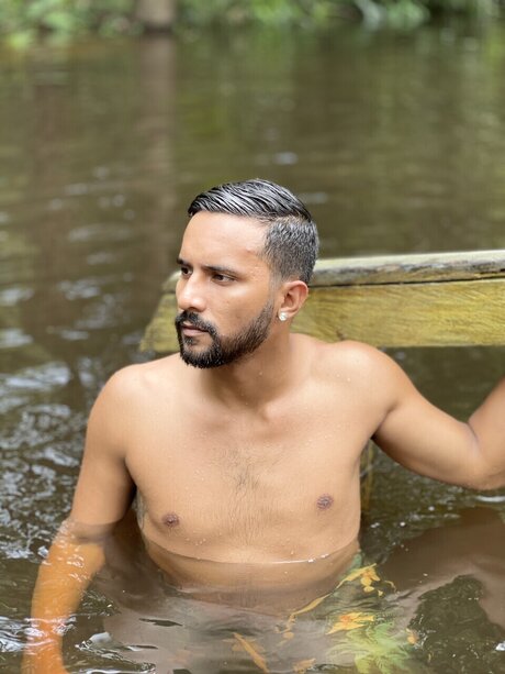 Jhonjhon freie nackte fotos