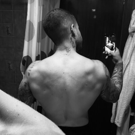 Puyi pornostar xxx fotos