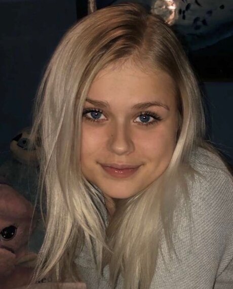 B llroom2803 erotische schöne archiv