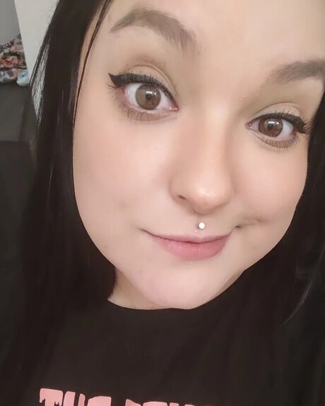 M0rvida perfekte heiße bilder