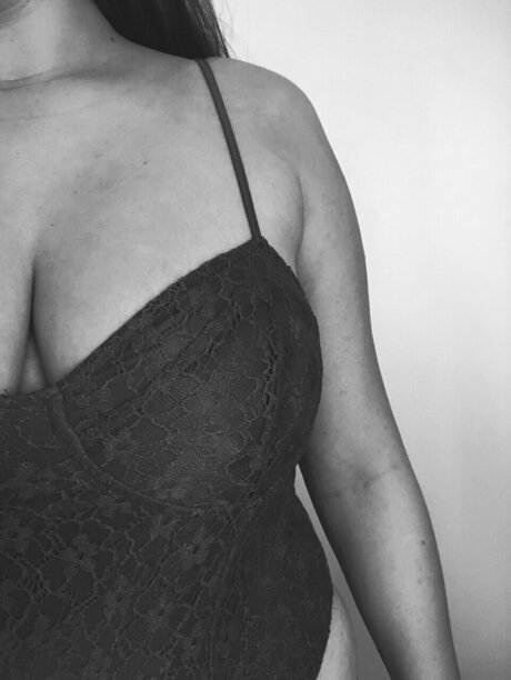 Emma18 exklusive nacktheit bilder