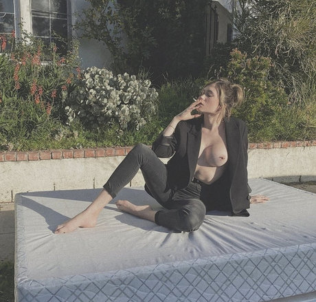 Lysandre Nadeau erotische nette galerie