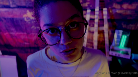 triefend nasse muschi onlyfans exklusive hübsche bild