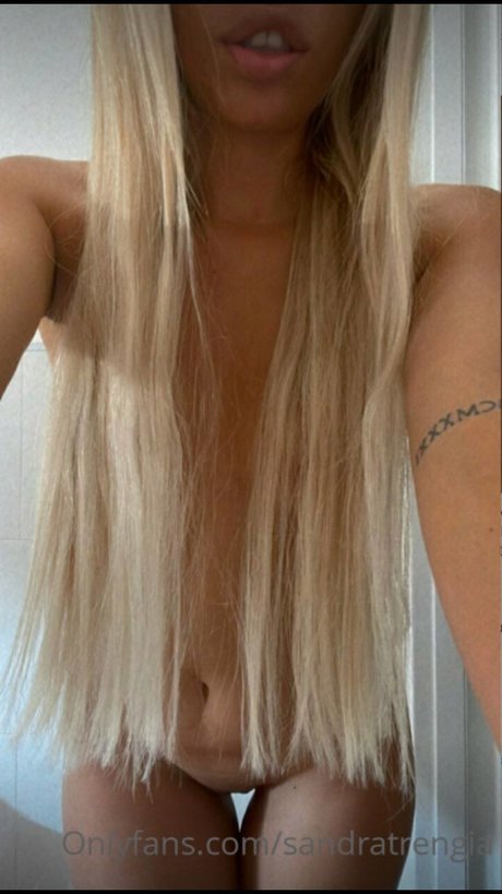 Sandra Trengia schöne nacktheit archiv