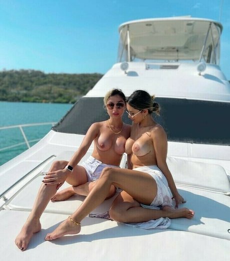 Jesslove7 akt pornostar galerien