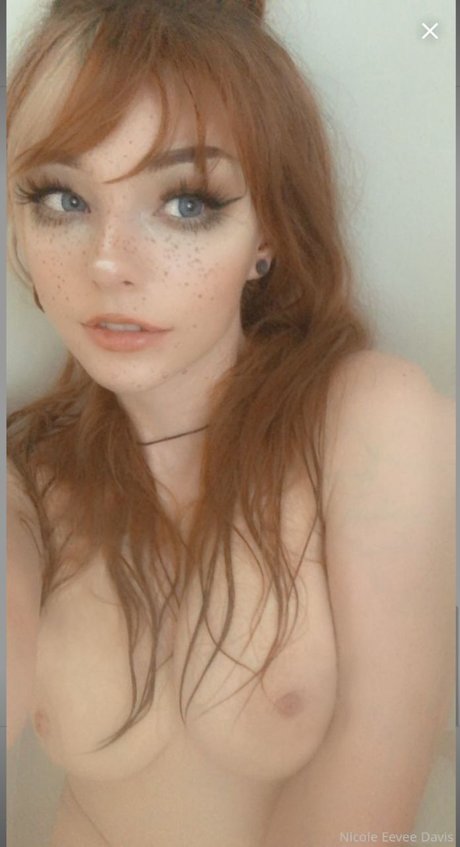 Eevee Davis kostenlose nackte foto