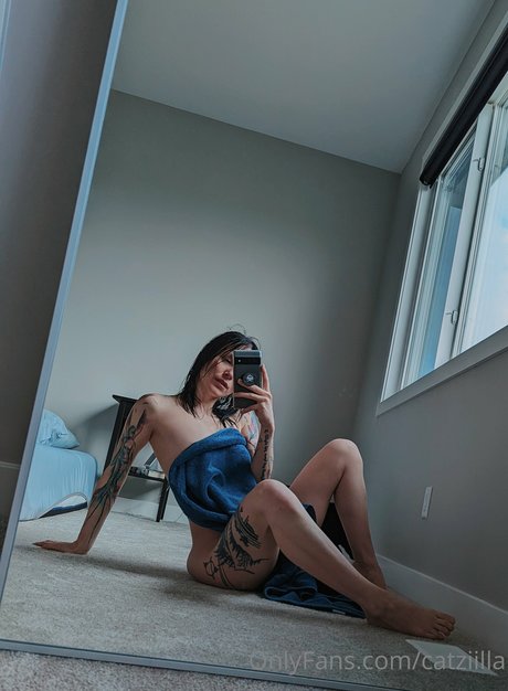 Catziilla hd akt galerien