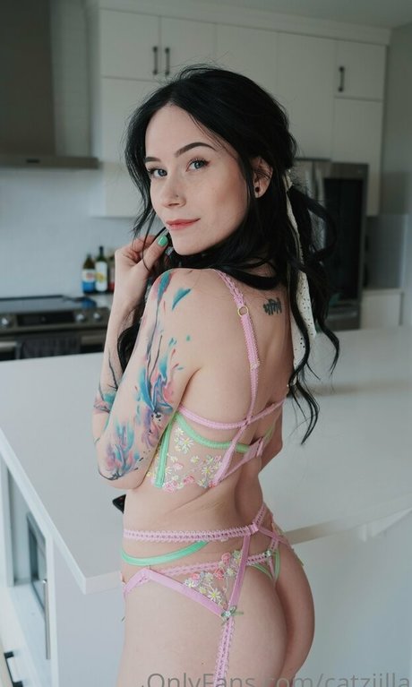 Catziilla pornostar kunst galerien