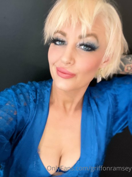 Griffon Ramsey pornostar nackten foto