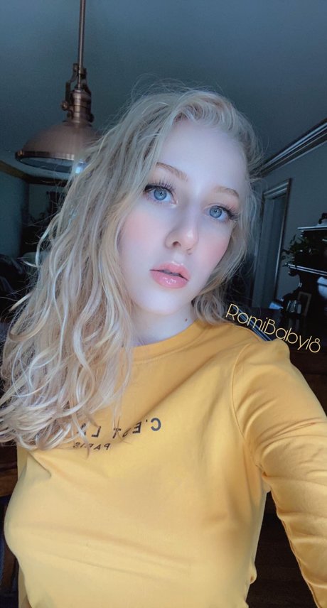RomiBaby18 freie erotische fotos