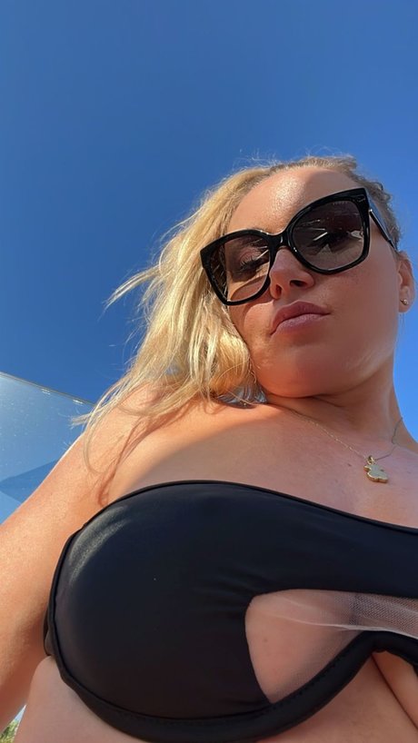 Annaka exklusive hd foto