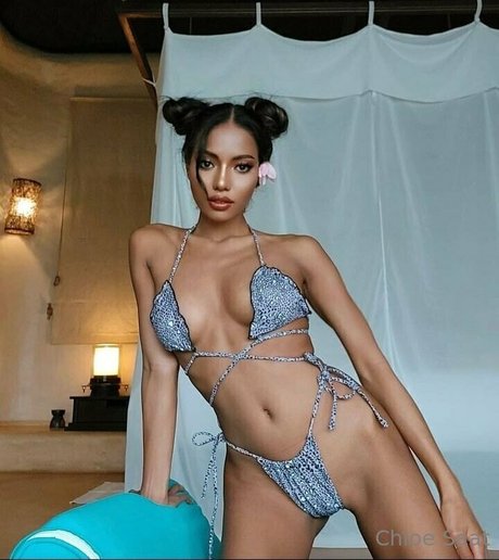 Chloe Saat kostenlose nacktheit foto