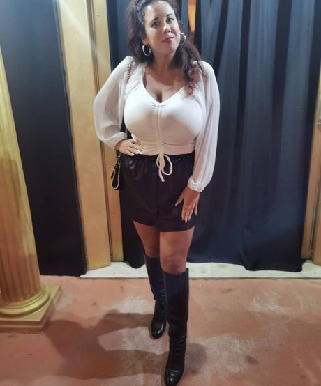 tan onlyfans kostenlose porno archiv