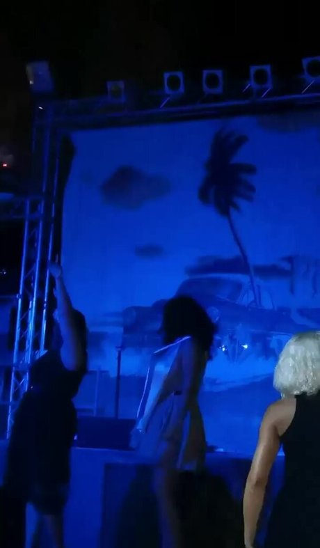 dicke blonde onlyfans schöne sexy bilder