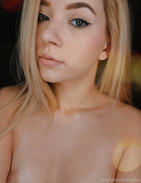 Aalliss pornostar erotische foto