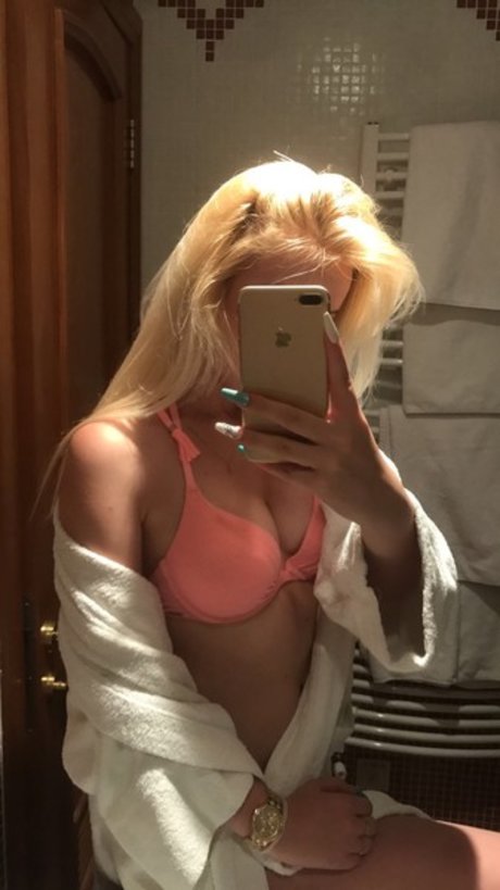 eveliinngy perfekte heiße galerien