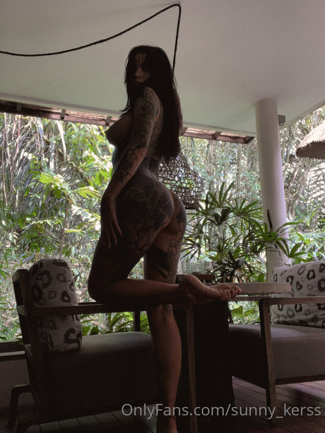 fitnessstudio-influencer onlyfans nackt perfekte bild