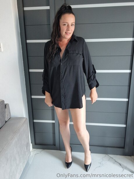 mrsnicolessecret kostenlose akt galerien