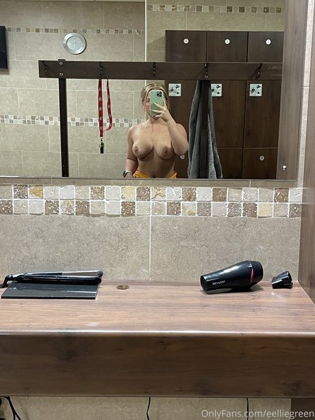 Ellie Green hd top archiv