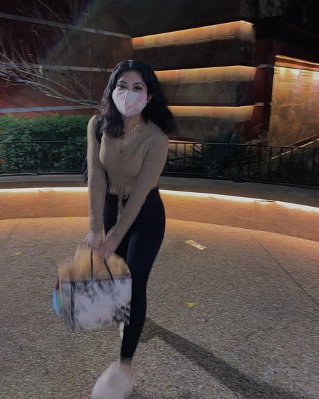 dayzevana nackt erotische bild