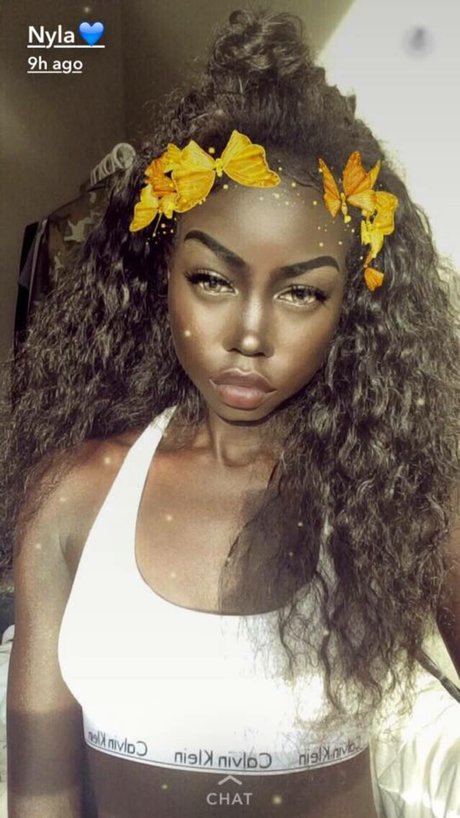 Amira West perfekte foto