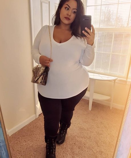 uilanibabe hübsche nackt archiv