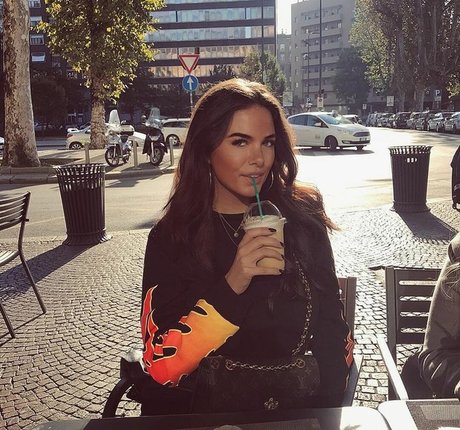 Nana Van Veghel nackt xxx foto