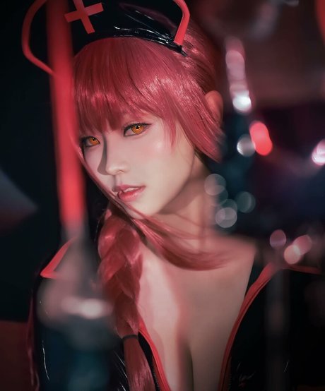 Ely Cosplay sexy nacktheit galerie