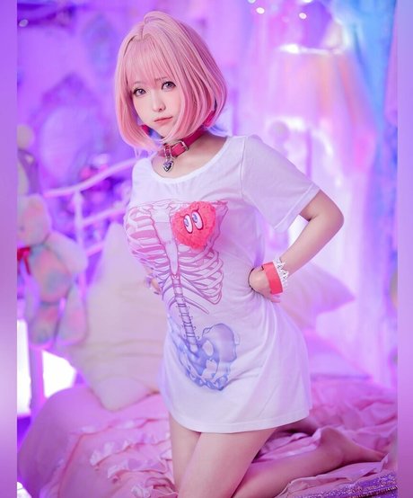 Ely Cosplay porno freie galerie