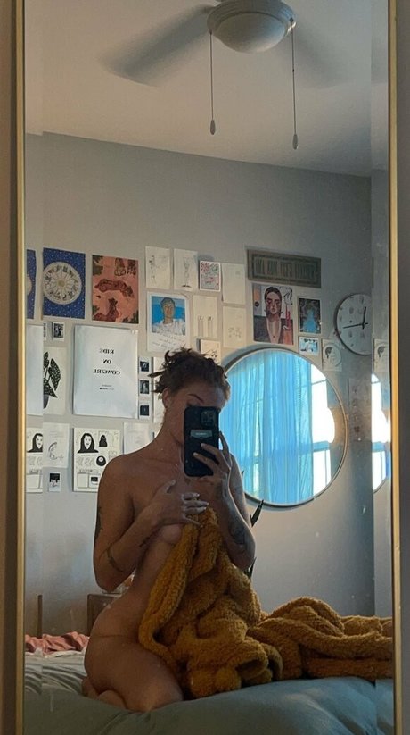 Baby red_ nacktheit erotische galerie