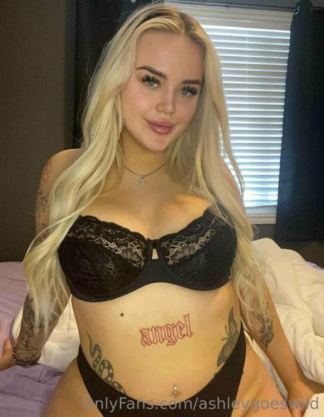 ashleygoeswild sexy nacktheit foto