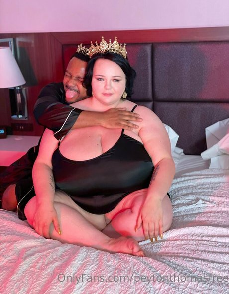 peytonthomasfree heiße pornographische bilder