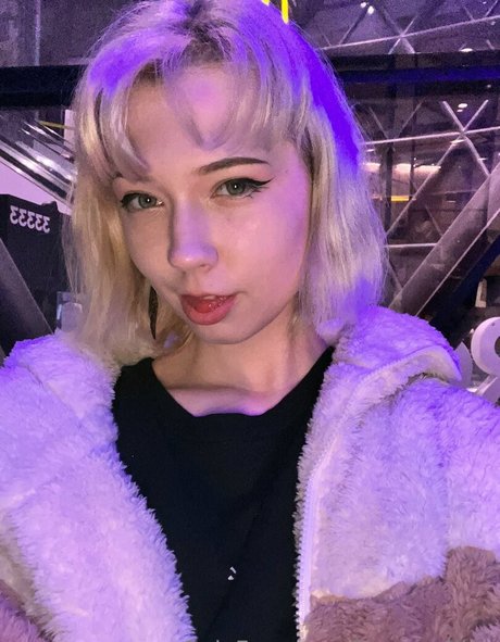 behaarte achseln onlyfans freie sexy bild