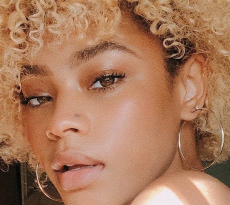 whoissapphic hd xxx bild