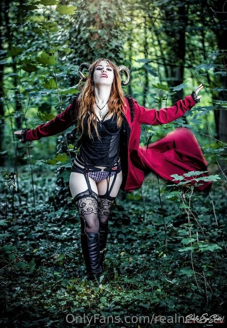 realneko tv heiße nacktheit fotos