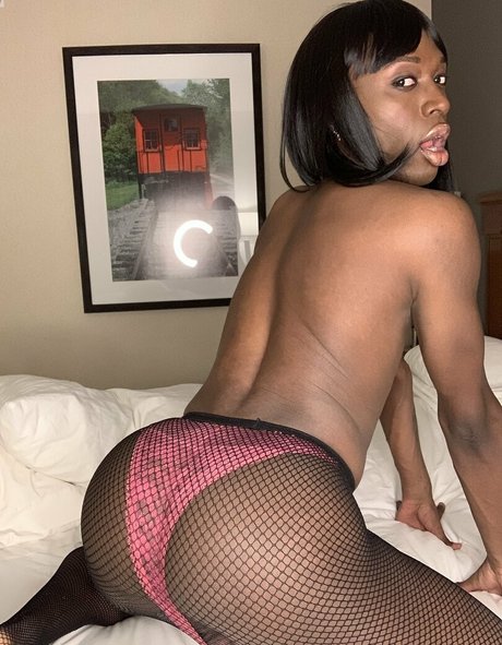 Itsvaleriemay porno erotische foto