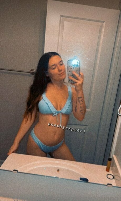 yoursweetiana pornostar akt bild