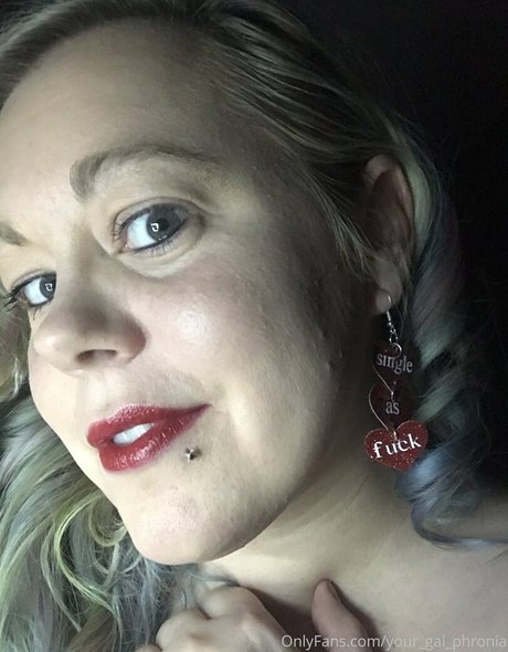 yourgalphronia exklusive fotos