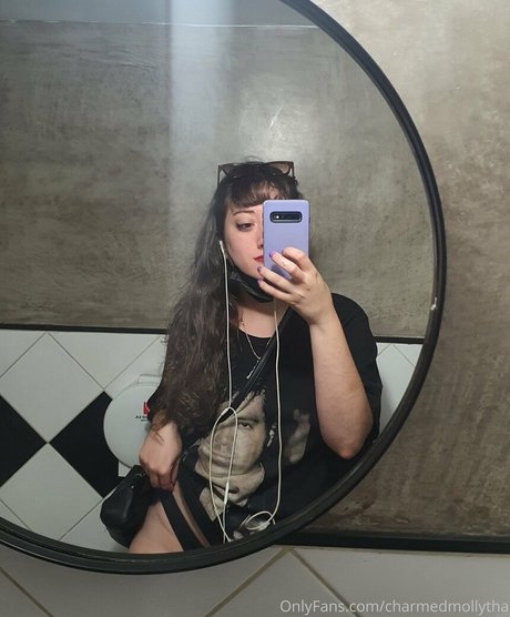 charmedmollytha sexy top bilder