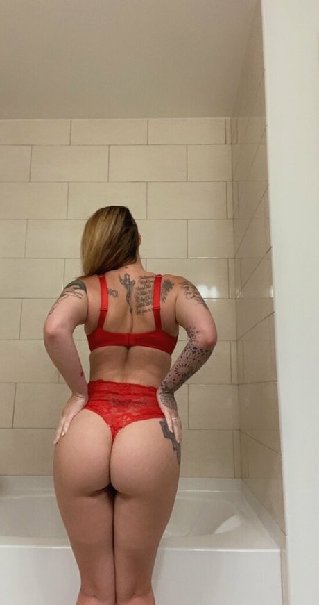 bustybunniforfree exklusive nackte foto