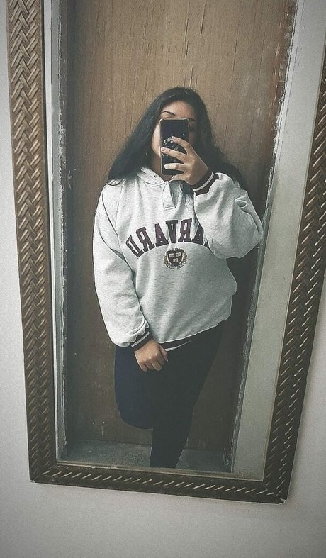 Shay Bongiovi freie erotische foto