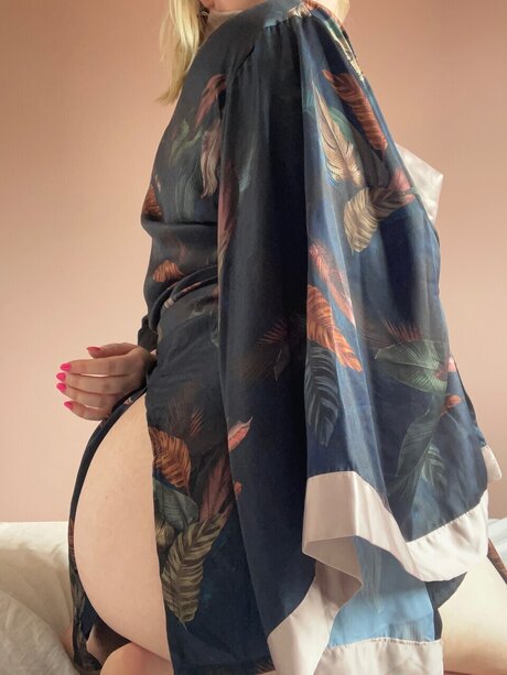 CheekyChiChi exklusive porno fotos