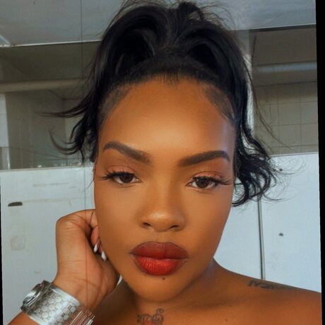 Clarity_ nacktheit bilder