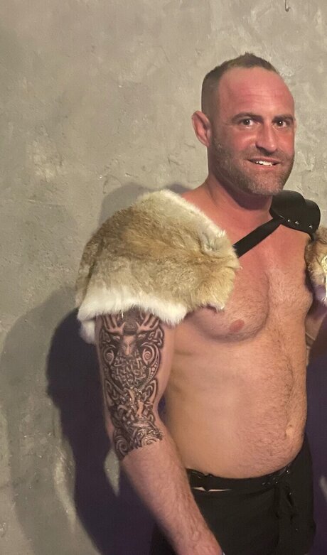 Themusclewhisperer schauspielerin nette bilder