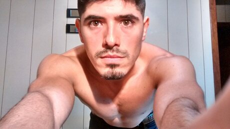 u8174991 pornostar exklusive foto