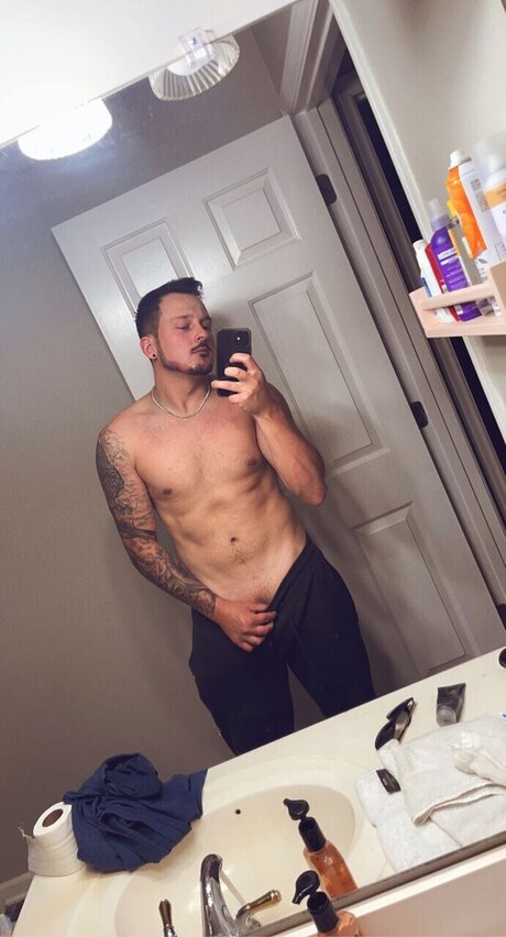 Brandon Dunn top pornografische bild