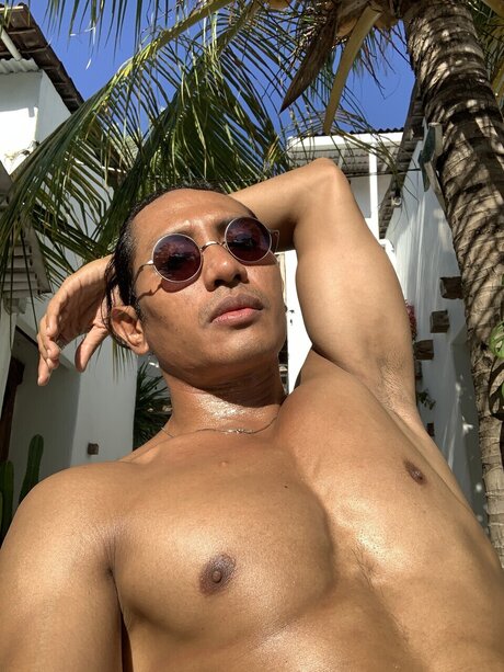 Tanboy heiße pornographische bilder